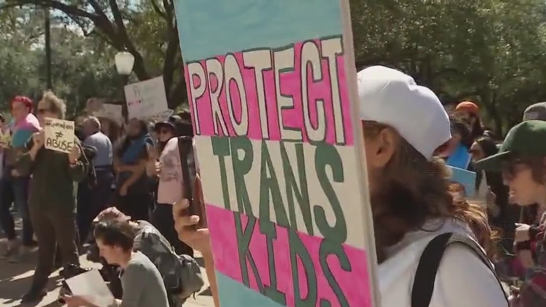 Texas judge blocks investigations into parents of trans children
